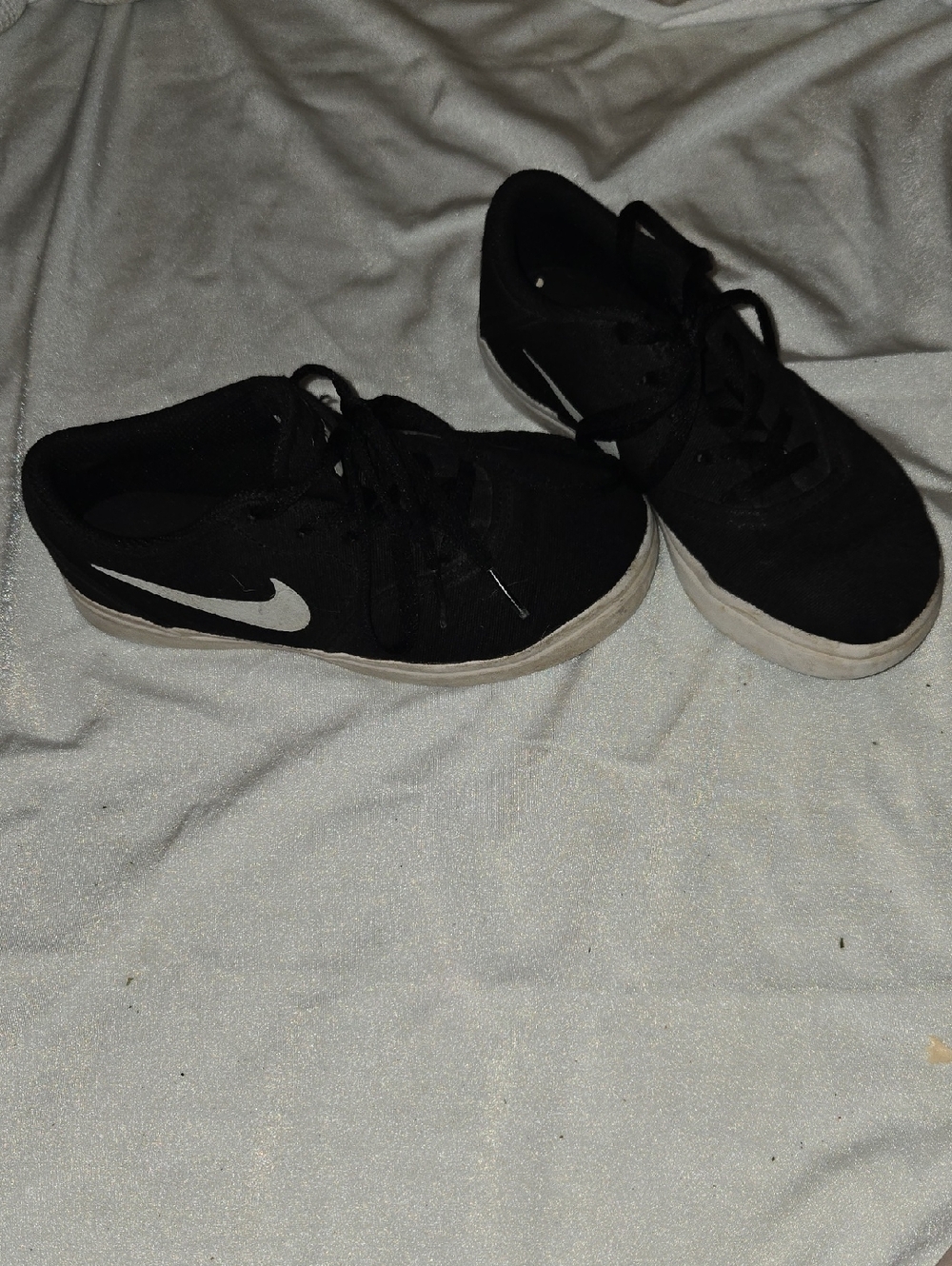 Nike SB Kid’s Black Sneakers with White Swoosh Skateboard Shoe